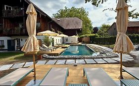 Der Schlosswirt Zu Anif - Biedermeierhotel Und Restaurant